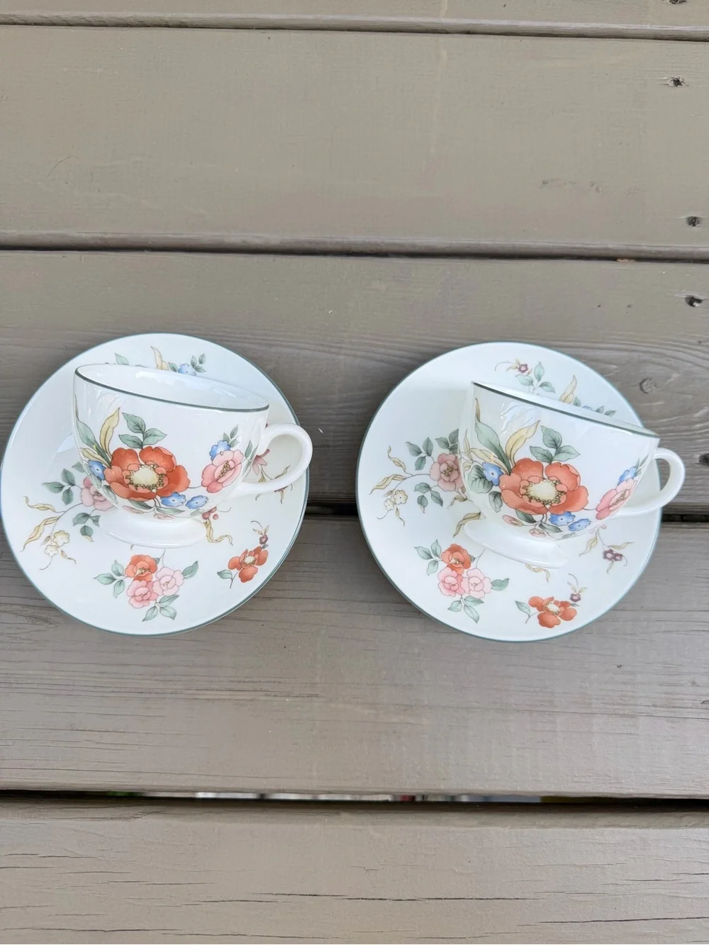 2 X Wedgewood Philippa Floral Porcelain Bone China Teacup and Saucer Set